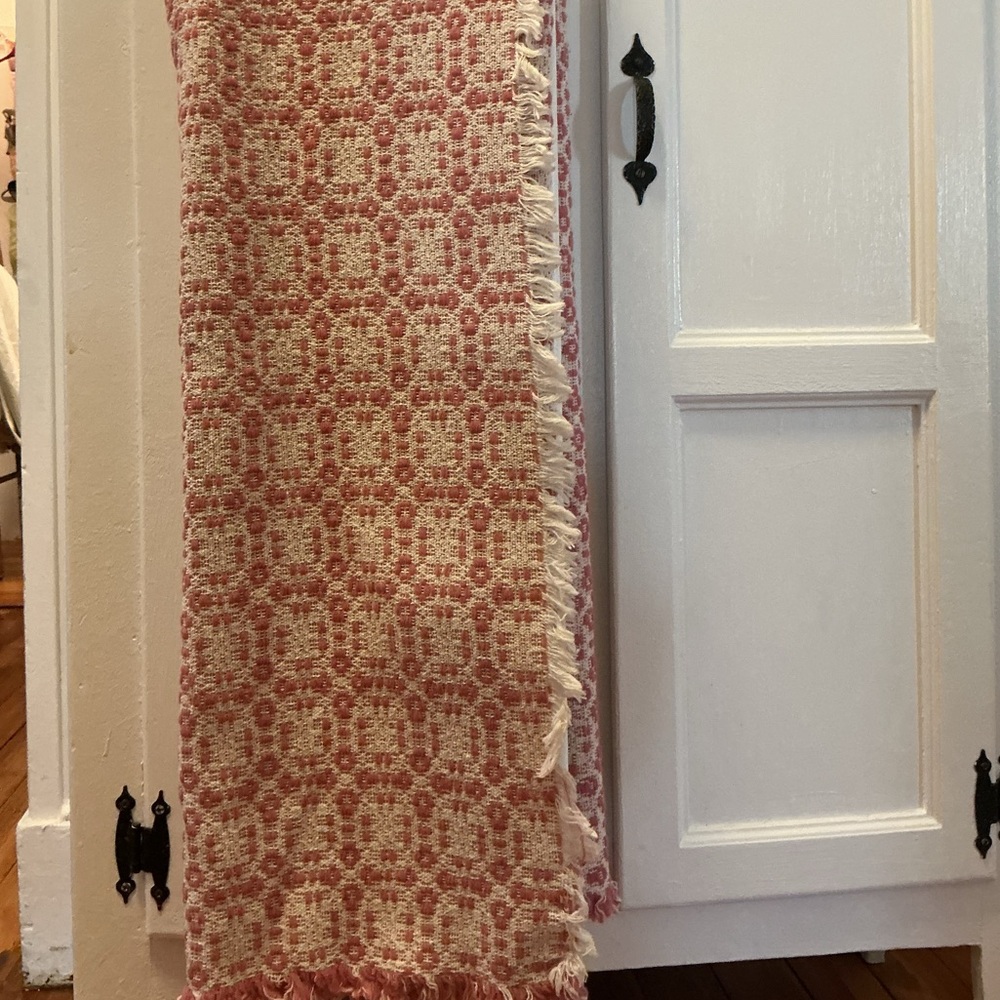 Vintage knit Tablecloth - Picture 9 of 11